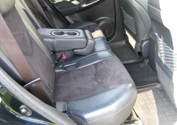 Toyota RAV4 cena 53500 przebieg: 178150, rok produkcji 2011 z Rybnik małe 497